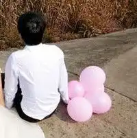 一些唯美的婚纱情侣头像,一对的

