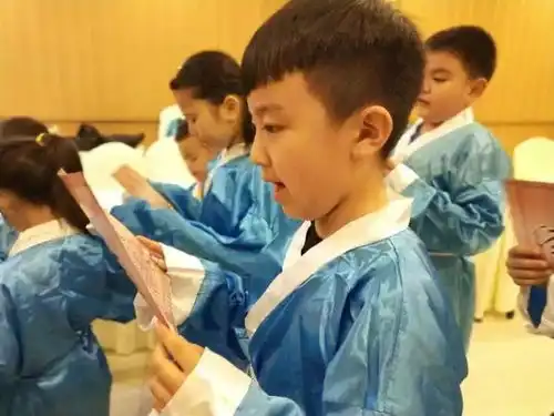 2018友好少年夏令营最强大脑,从兴趣出发,让孩子在实践中成长
