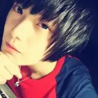 唯美的情侣qq头像一左一右我是小男人你是小女人
