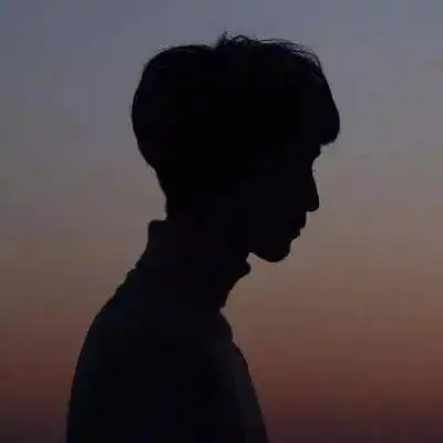 微信剪影侧面情侣头像丨万千人,唯你让我一眼就沦陷
