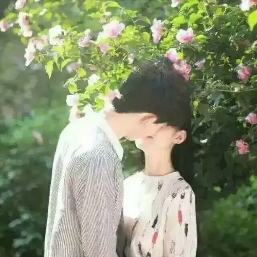 小儿子结婚,大儿媳出钱,婆婆走后,大儿子净身出户,家没了
