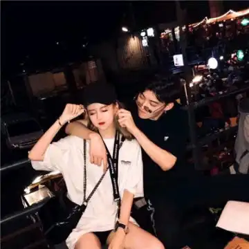 男女同框情侣头像
