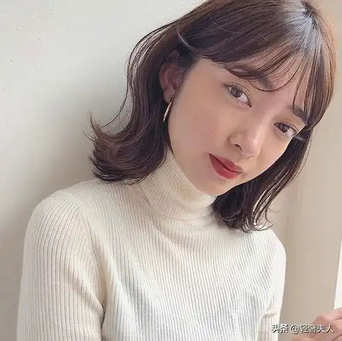 情侣约会闺蜜聚会时,除了完美的妆容外,精致的发型也能气场全开
