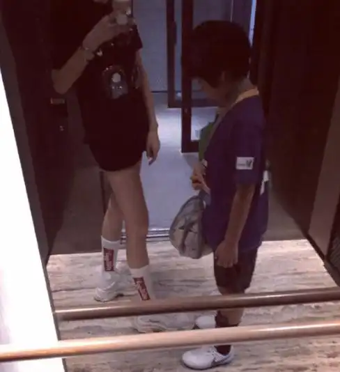 林志颖和妻子共度情人节,陈若仪海边大秀美腿被赞神仙身材
