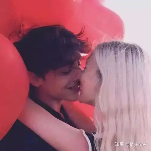 情侣头像l男生都是怎么敷衍女朋友的
