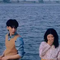 情侣头像双人两张潮潮图情头双人两张分开
