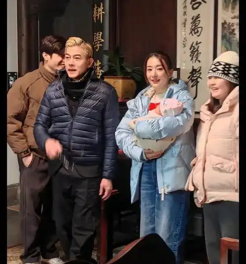 方媛父母心疼郭富城喝醉,霸气替女婿挡酒,张智霖的建议超搞笑
