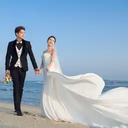 郑州婚纱摄影哪家好情侣婚纱照
