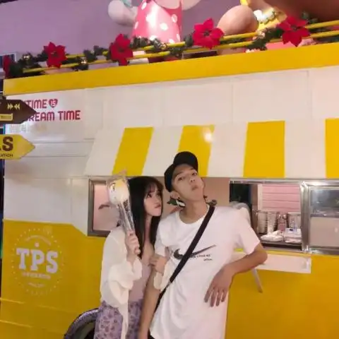 快手情侣头像两人两张一对唯美双人情侣清晰图片

