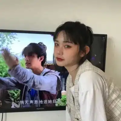 甜美女生头像很仙也很有意境我讨厌等可我总在等
