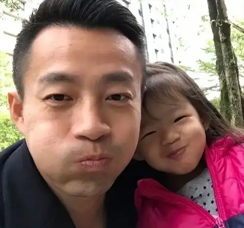 拉黑汪小菲抚养费不要,让孩子丢掉生日礼物,大s这次铁了心了
