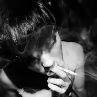 求大神帮忙配情侣头像
