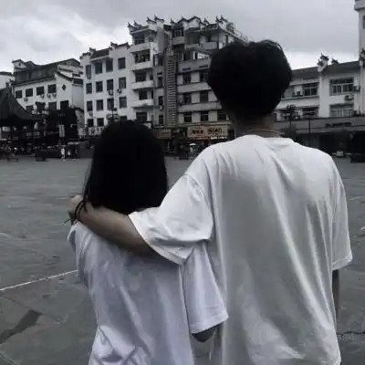 真人唯美温馨情侣在这世上珍贵情侣头像我要个性网
