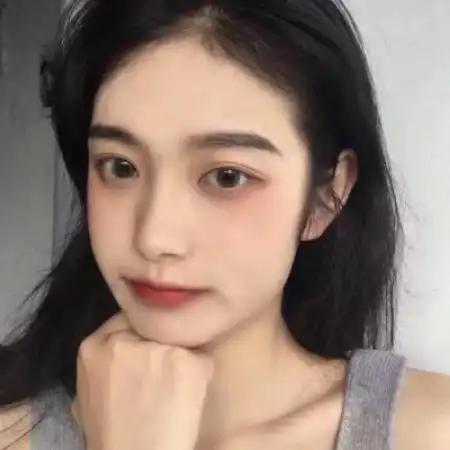 短头发女生头像,近照一个人很酷

