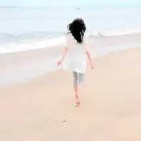 能不能帮我找一个情侣背影头像不非主流的有的加我号找我2678629117
