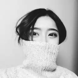 男女蒙面情侣头像
