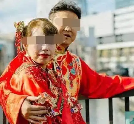 跟姐妹逛着街,商场突然放起黑猫警长,原来是因为
