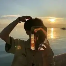 情侣微博头像哪有什么一见钟情都是我对你的小心机
