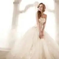 婚纱姐妹头像两个的
