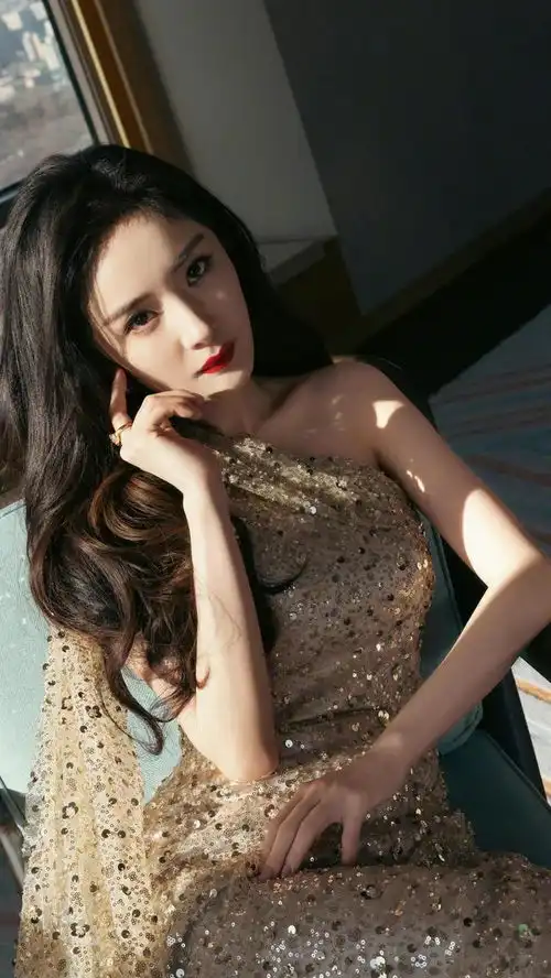 杨幂绝美壁纸三十二
