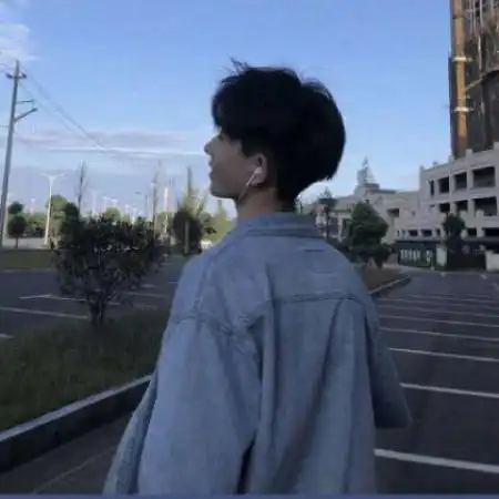 微信男生的头像英俊潇洒小清新的男生
