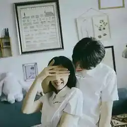 给玩世不恭不可一世情侣网名配一个情侣头像

