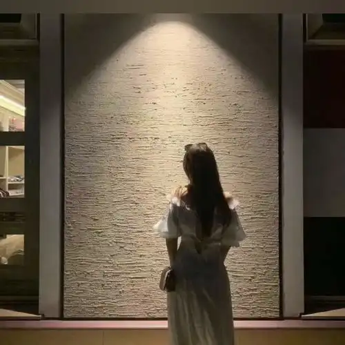 ins单人不会被发现情侣头像
