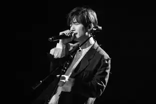 明日预订12年了,你,还好吗陈楚生巡演成都站情人节开唱
