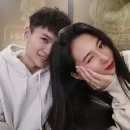 高度秀恩爱情头,活得潇潇洒洒

