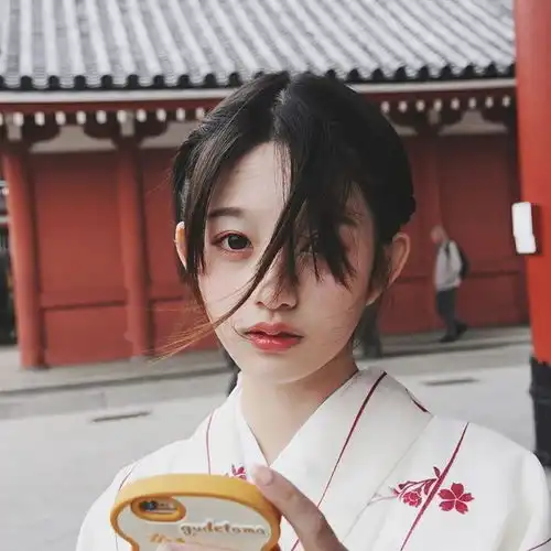 有哪些看起来格调很高的头像
