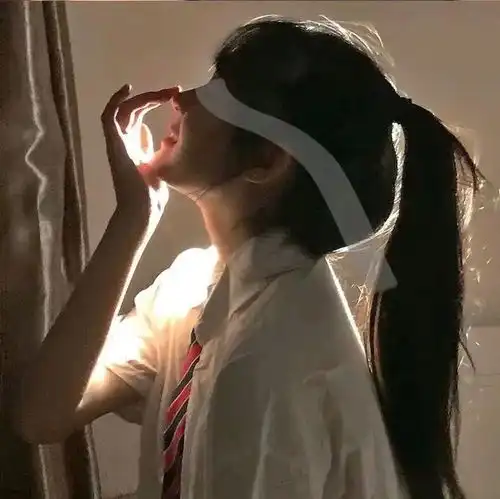 女生头像保持可爱
