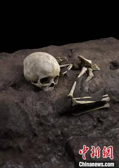 自然肯尼亚发现7.8万年前非洲现代人类最早下葬
