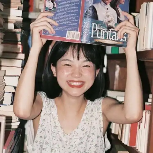 ins小众复古女生头像
