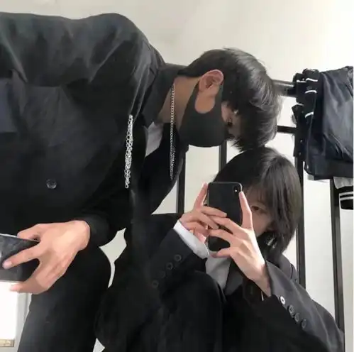 好想摸着头说爱你情头
