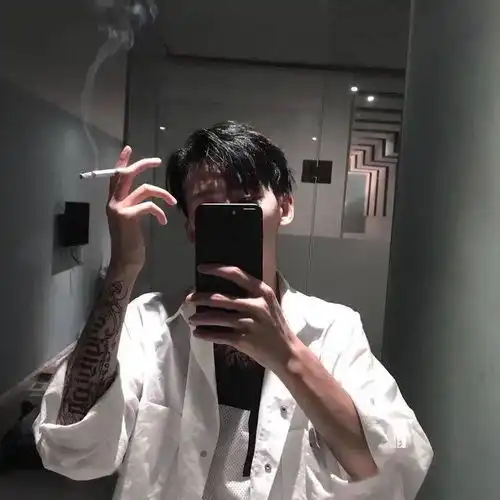 头像我盯上你的时候是福是祸你自己把握
