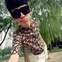 个性范男生qq头像在喜欢你的每一天里被你喜欢
