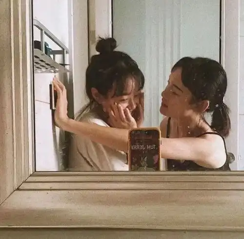 头像降温了,你要不要加个女朋友
