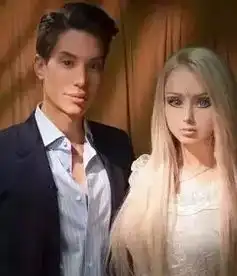 整容上百次,隆胸比头大,外国人玩cosplay简直不要命
