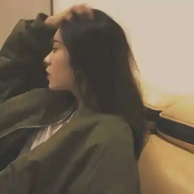 复古风女生头像
