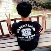 你能帮我做两个情侣头像
