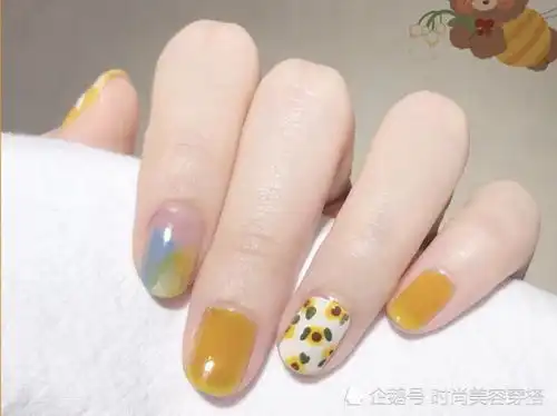 2020年夏季最火美甲合集,显色显白超好看快给指甲换个新款式吧

