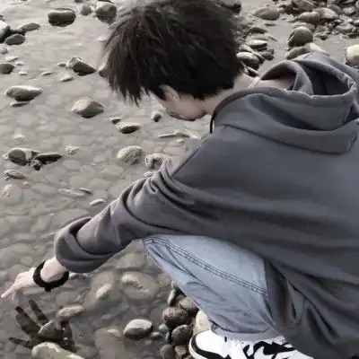 学校班主任不会发现的情侣头像
