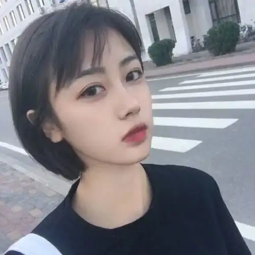 原来让人闻风丧胆的吃小孩色,才是走亲戚必备色啊.....

