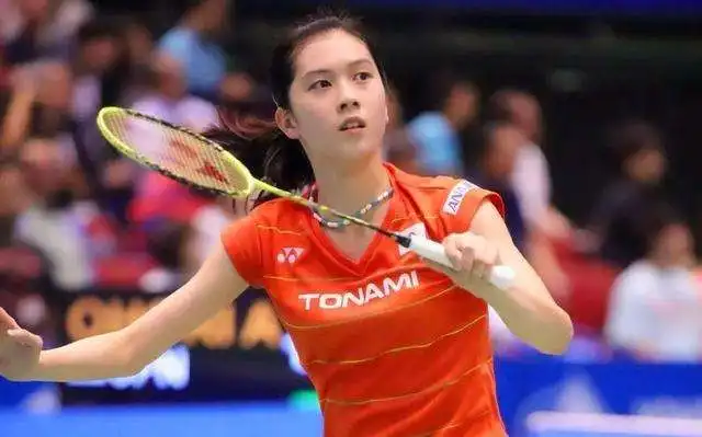 长期组织世纪大道源深附近的进才北校动宜动七位数曼云羽毛球微信群俱乐部
