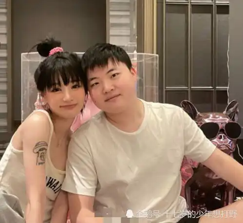 uzi多爱奥咪咪两人四周年礼物上热搜,网友等领证的一天
