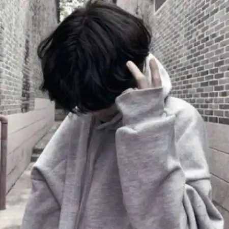 微信男生的头像英俊潇洒小清新的男生
