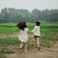 闺蜜壁纸带字图片唯美

