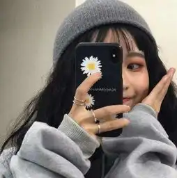 有这三个特征的女生,99不发自拍照,全占桃花运忒旺盛
