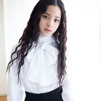 欧阳娜娜小鹿斑比头像
