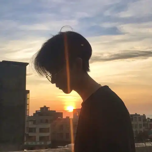 按照大自然的规律你该遇到我了吧男生头像
